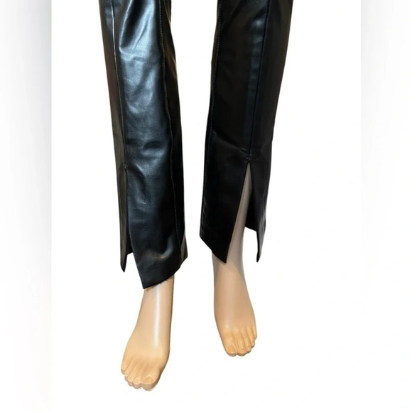 Abercrombie & Fitch Curve Love Skinny Ultra High Rise Faux Leather Pants 24/00 - Picture 8 of 16
